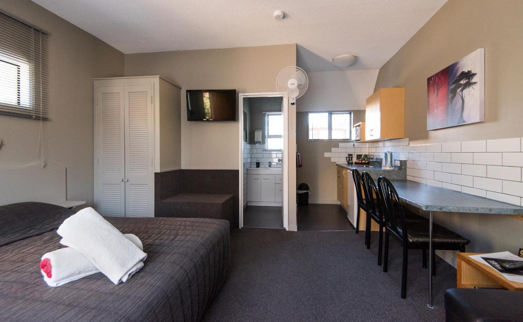 Manuka Crescent Motel Ванака Экстерьер фото