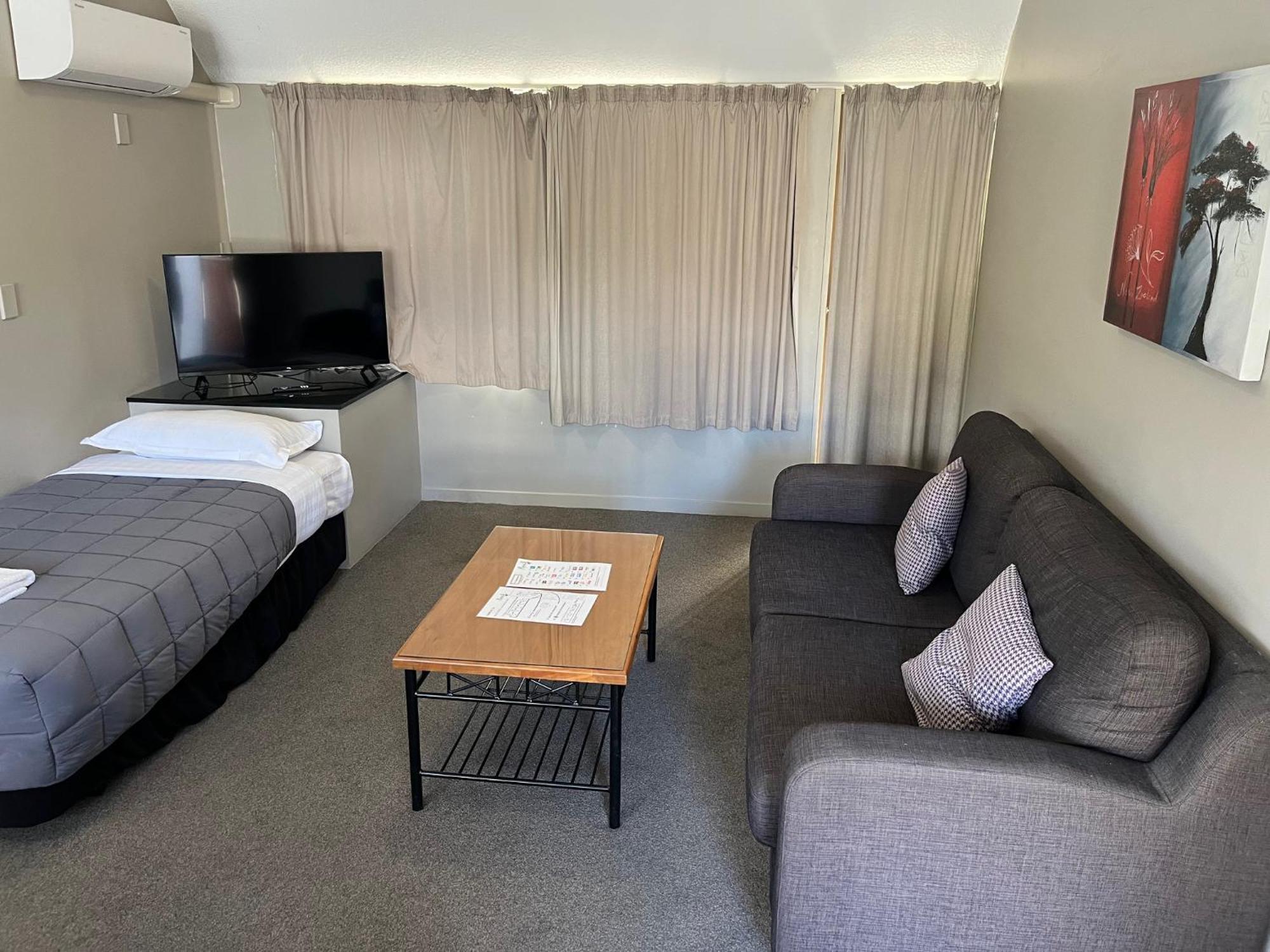 Manuka Crescent Motel Ванака Экстерьер фото