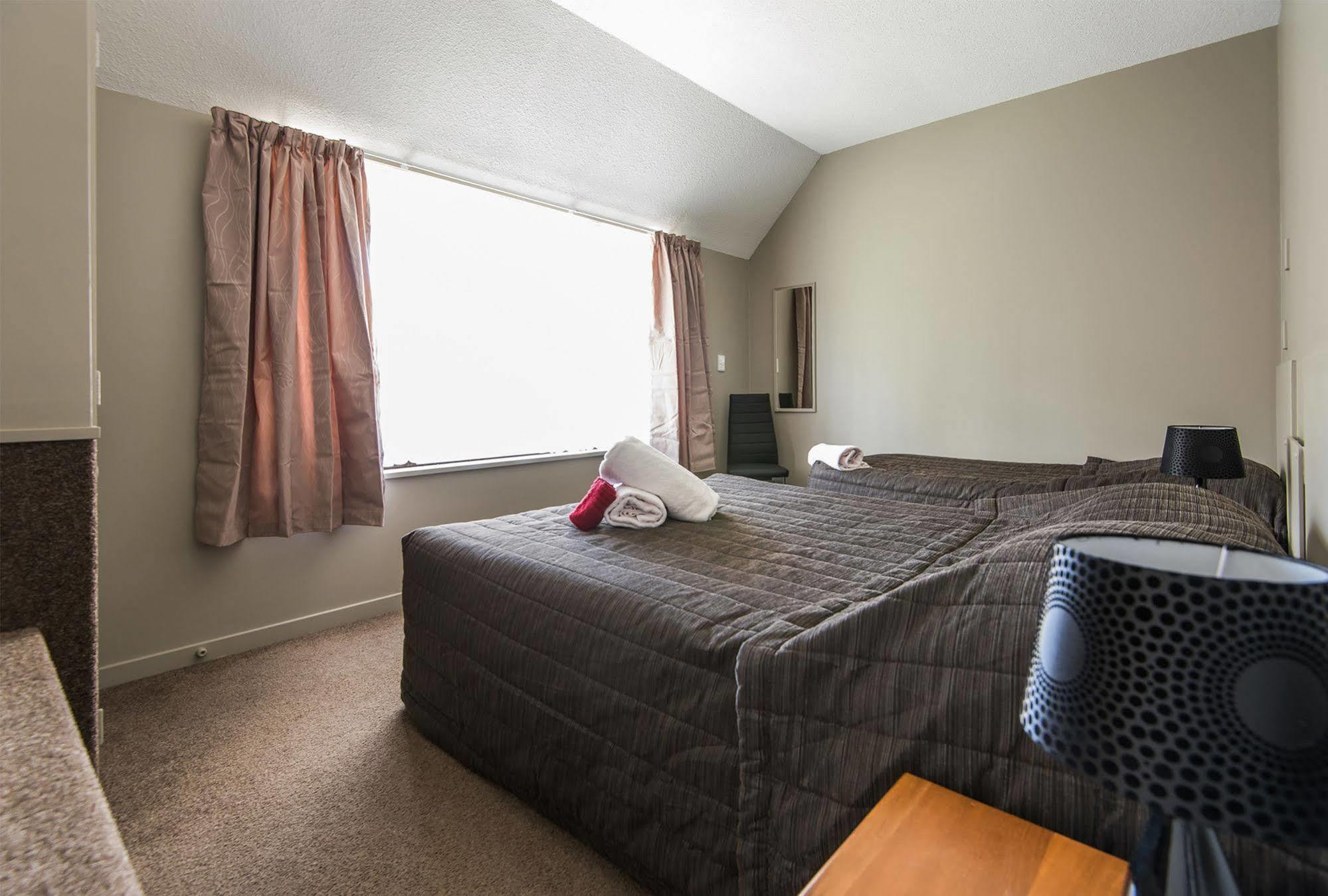 Manuka Crescent Motel Ванака Экстерьер фото